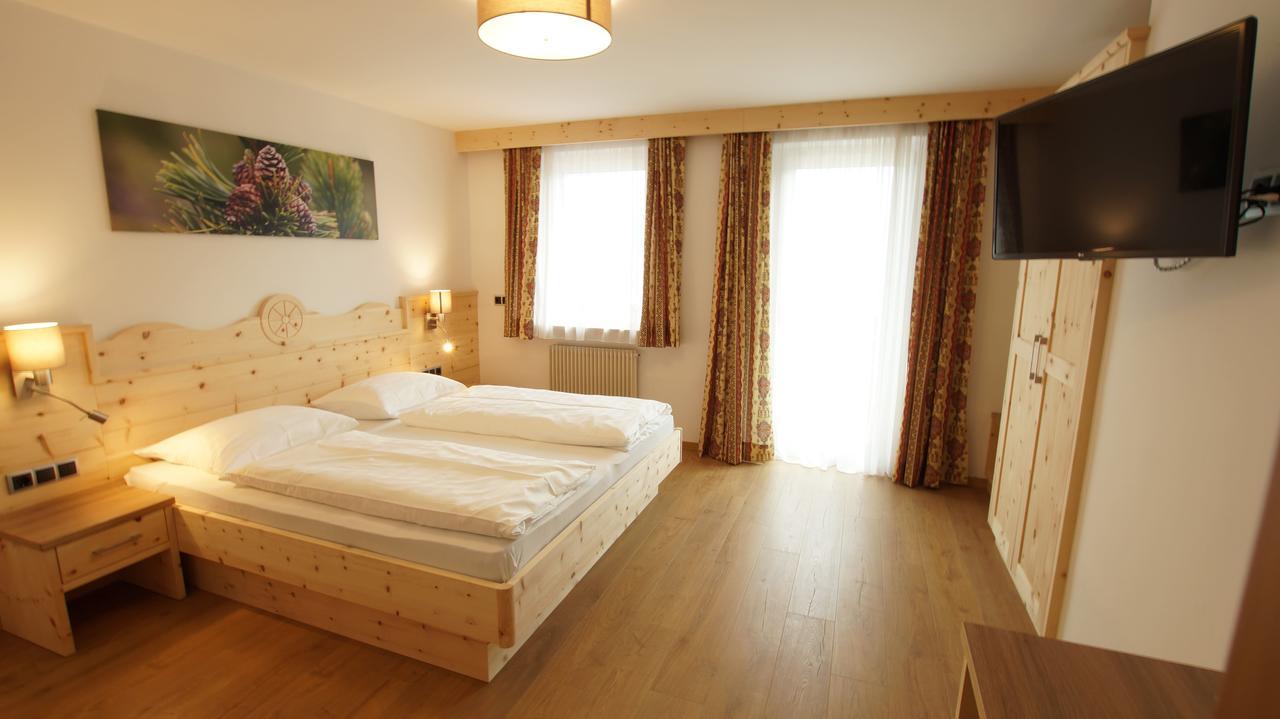 Hotel Andechserhof & Mountain Sky Laion Exterior photo